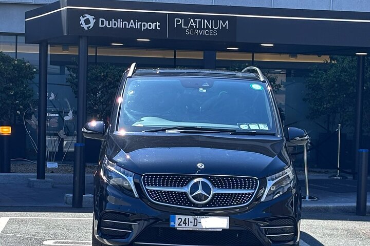 Dublin Airport Private Transfer: Stress-Free Ride