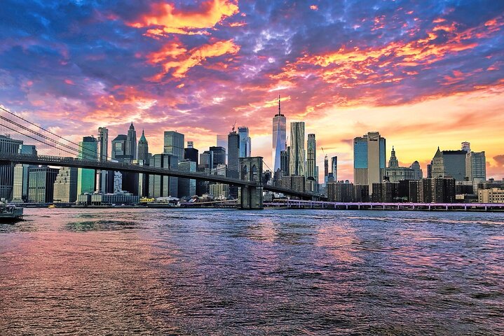 NYC Sunset Cruise: Statue of Liberty & Skyline Views