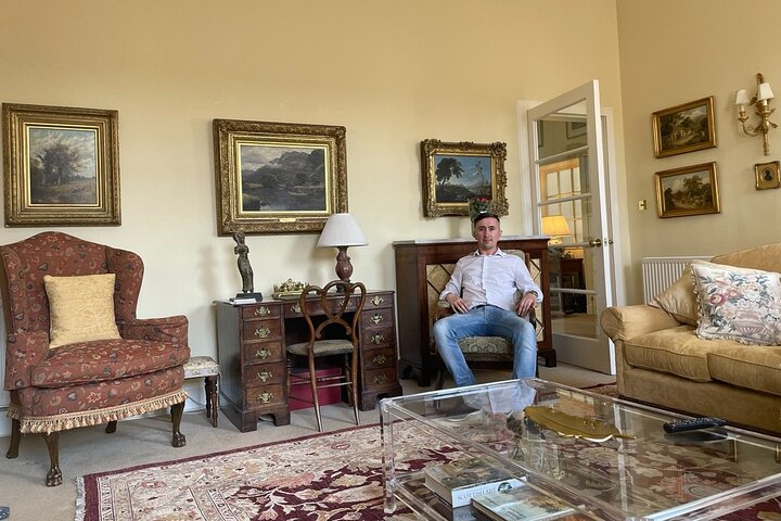 Edinburgh Art Tour: VIP Access for Collectors!