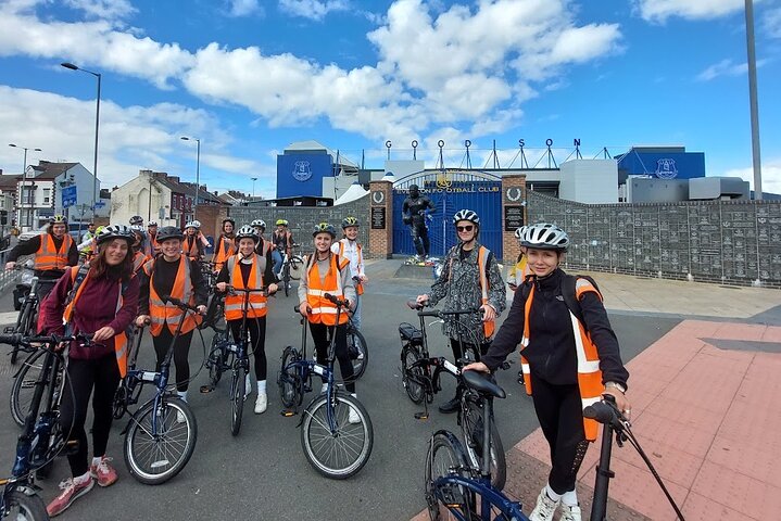 Liverpool's Stadiums: E-Bike Tour of Anfield & Goodison
