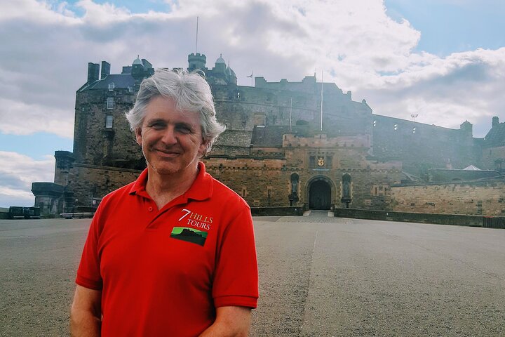 Royal Mile Tales: Edinburgh History Walking Tour