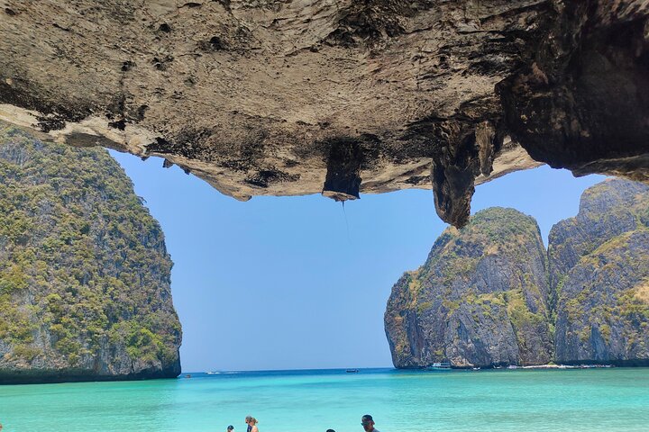 Phi Phi Islands Speedboat Tour: Maya Bay & More!