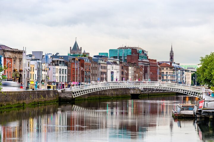 7-Day Ireland Tour: Dublin, Cork, Cliffs & More!