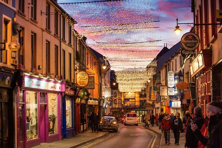 Magical Christmas: 4-Day Ireland Tour from Dublin