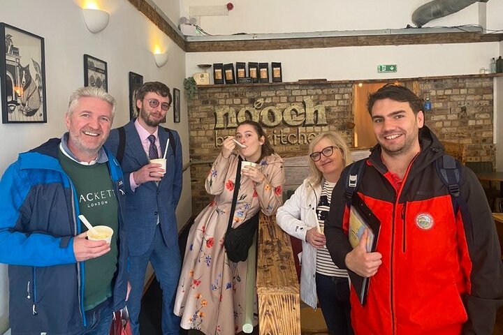 Stirling Food Tour: Walk, Taste & Discover!