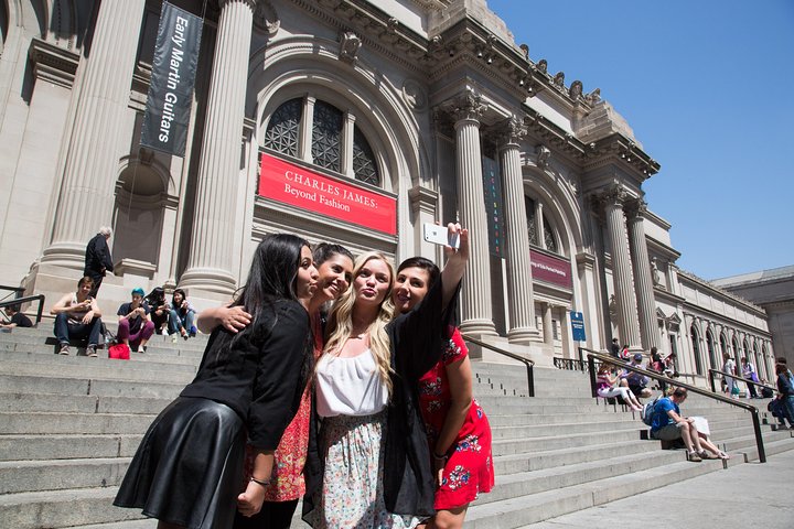 NYC Gossip Girl Tour: Visit TV Show Filming Locations!