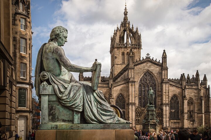 Edinburgh: Private Spanish Walking Tour - Hidden Gems!