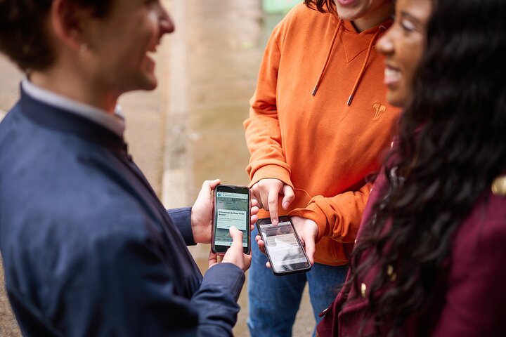 Manchester's Quirky Outdoor City Hunt: Escape Game!