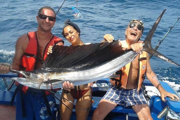Phuket Fishing Day Trip: Spin & Bottom Fish!