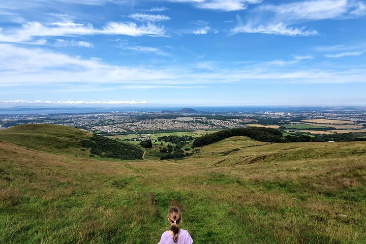 Edinburgh Hillwalk: Guided Skyline Views & Nature