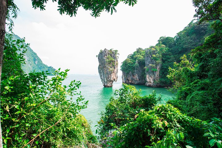 Phuket: James Bond Island Tour with Canoeing & Lunch