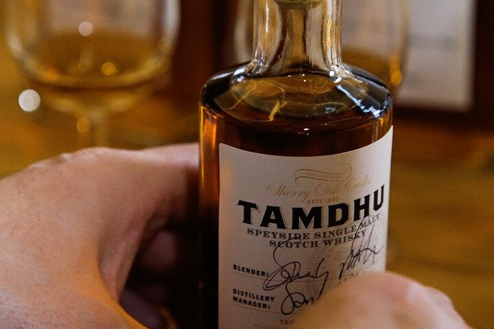 Craft Your Own Whisky Near Edinburgh: Exclusive Blending