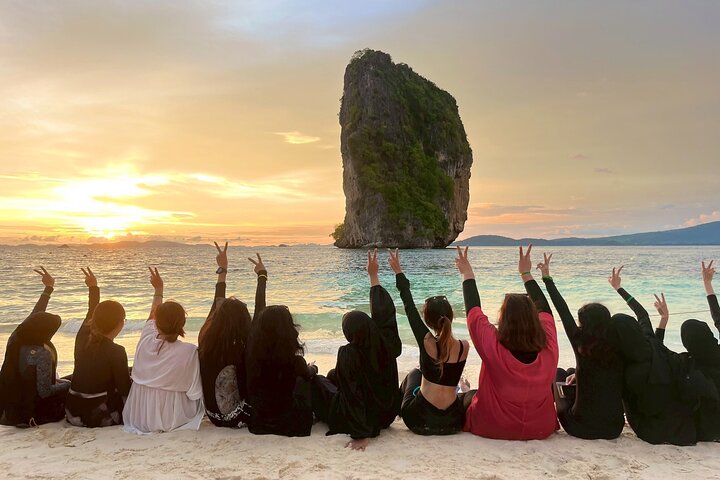 Krabi Sunset Cruise: 7 Islands, Snorkel & Dinner