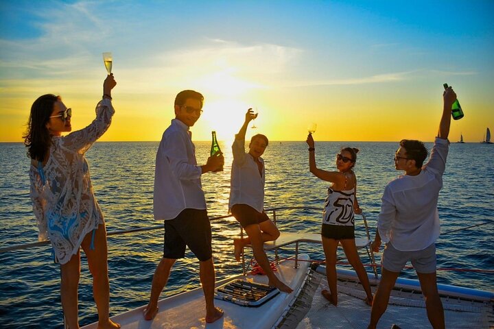 Phuket Sunset Cruise: Coral Island Dinner Catamaran Tour