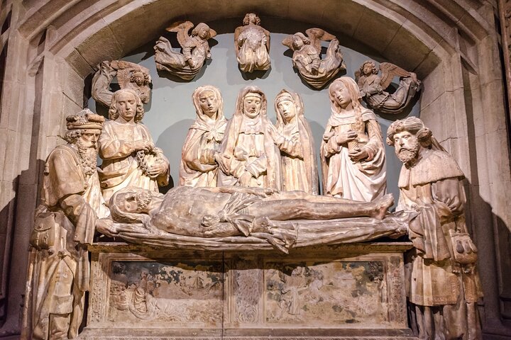 NYC Met Cloisters Tour: Skip-the-Line by Car