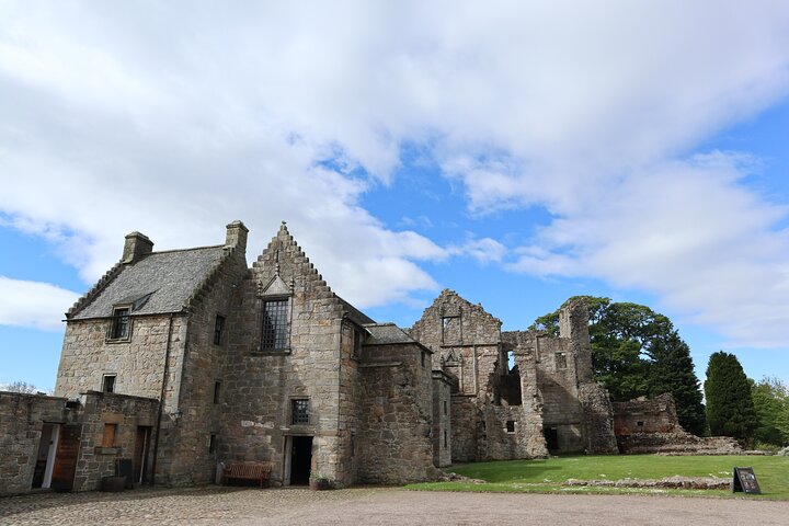 Aberdour Castle: Skip Ticket Line & Explore!