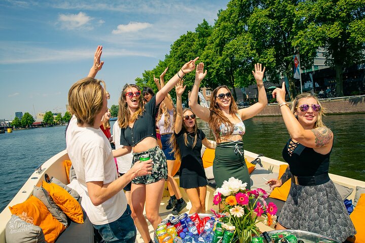 Amsterdam Party Cruise: Booze & Club Night!