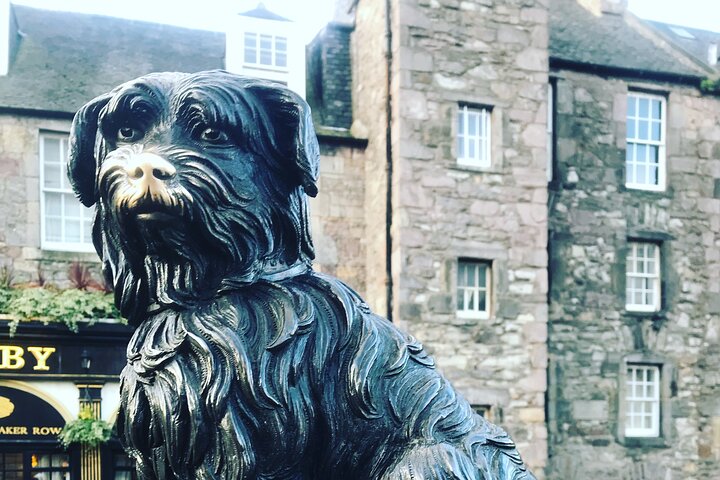 Edinburgh Greyfriars Graveyard: Spooky Walking Tour