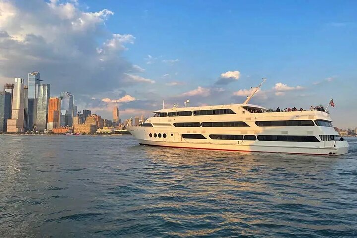NYC New Year's Eve Family Cruise: Fireworks & Fun!