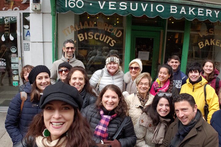 Cannoli Crawl NYC: Food Tour, History & Lunch!