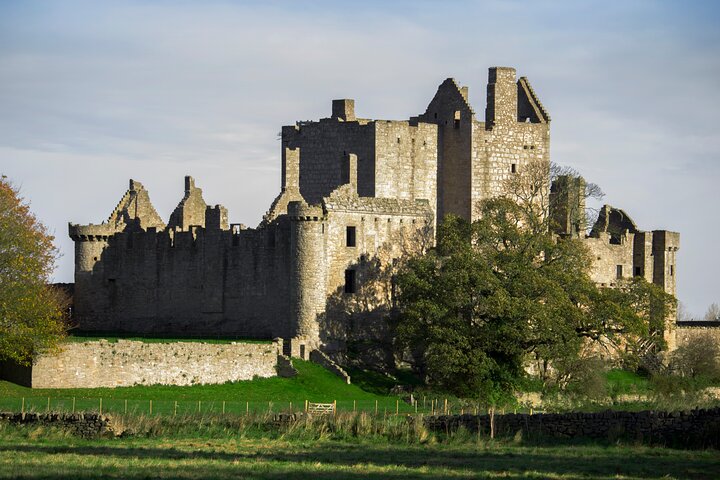 Craigmillar Castle: Explore Medieval Edinburgh