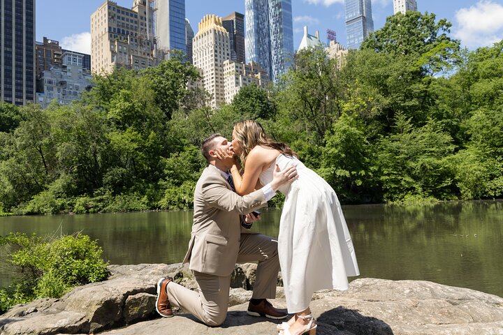 NYC Photoshoot: Iconic Spots, Lasting Memories!