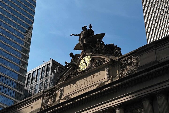 Gilded Age Food Tour: Midtown's History & Asian Bites