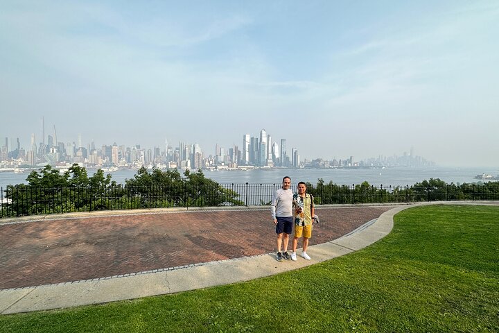 NYC Skyline Photo Tour: Capture Stunning Views!