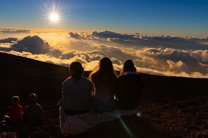 Maui's Haleakala Sunset: Summit Tour with Dinner