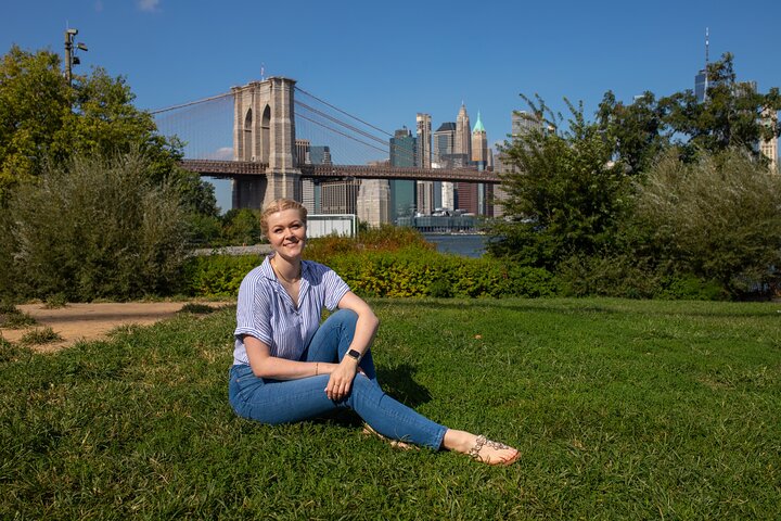 DUMBO Photo Tour: Epic NYC Pics with Pro Photographer