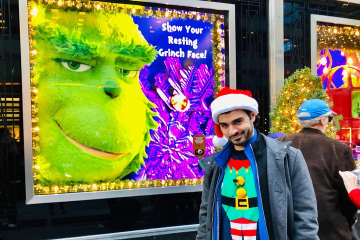 NYC Holiday Movie Lights Bus Tour: Festive Sights!