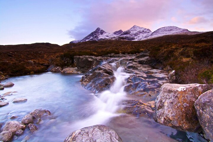 Skye Private Tours: See Landmarks & Distilleries!