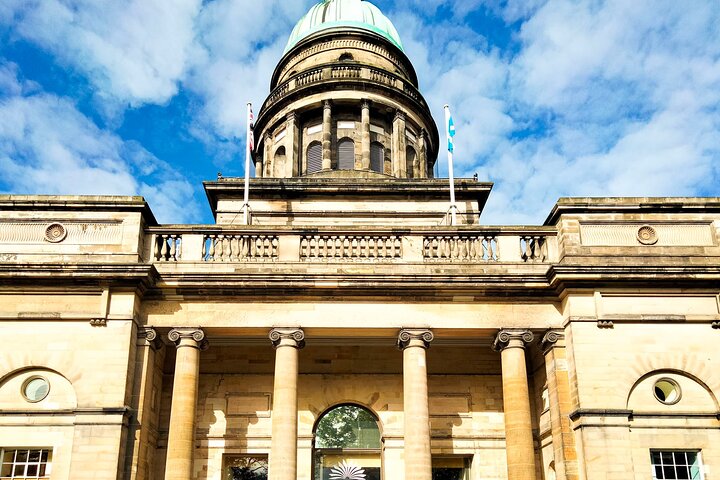 Edinburgh's Hidden Gems: City Game Adventure!